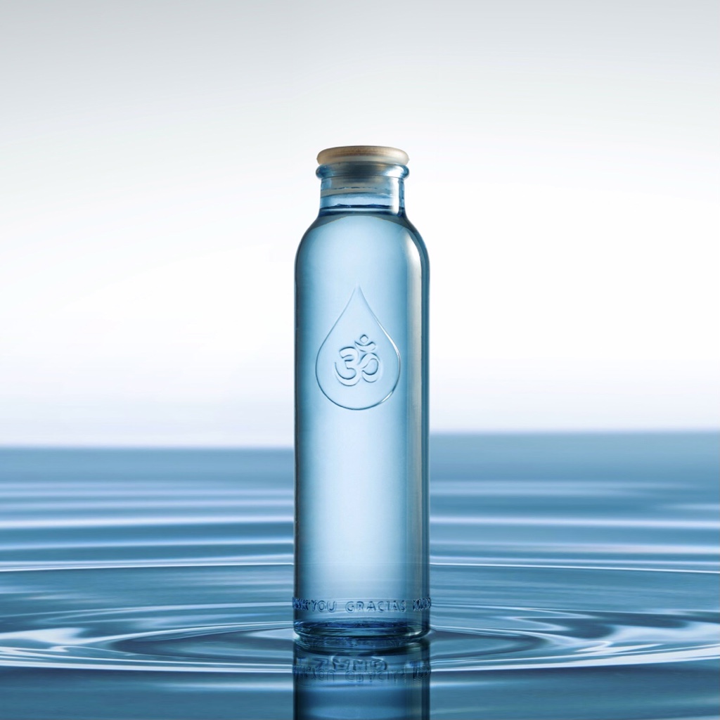 OmWater Design SL  Dale buenas vibraciones al agua con las botellas  OmWater Gratitude y OmWater MINI